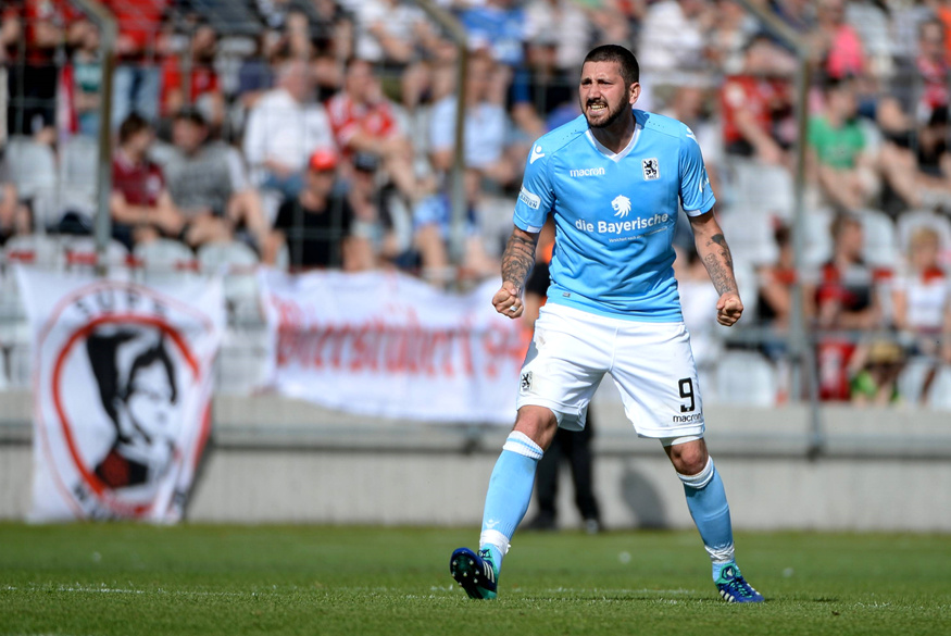 35+ 1860 München Sascha Mölders Pictures