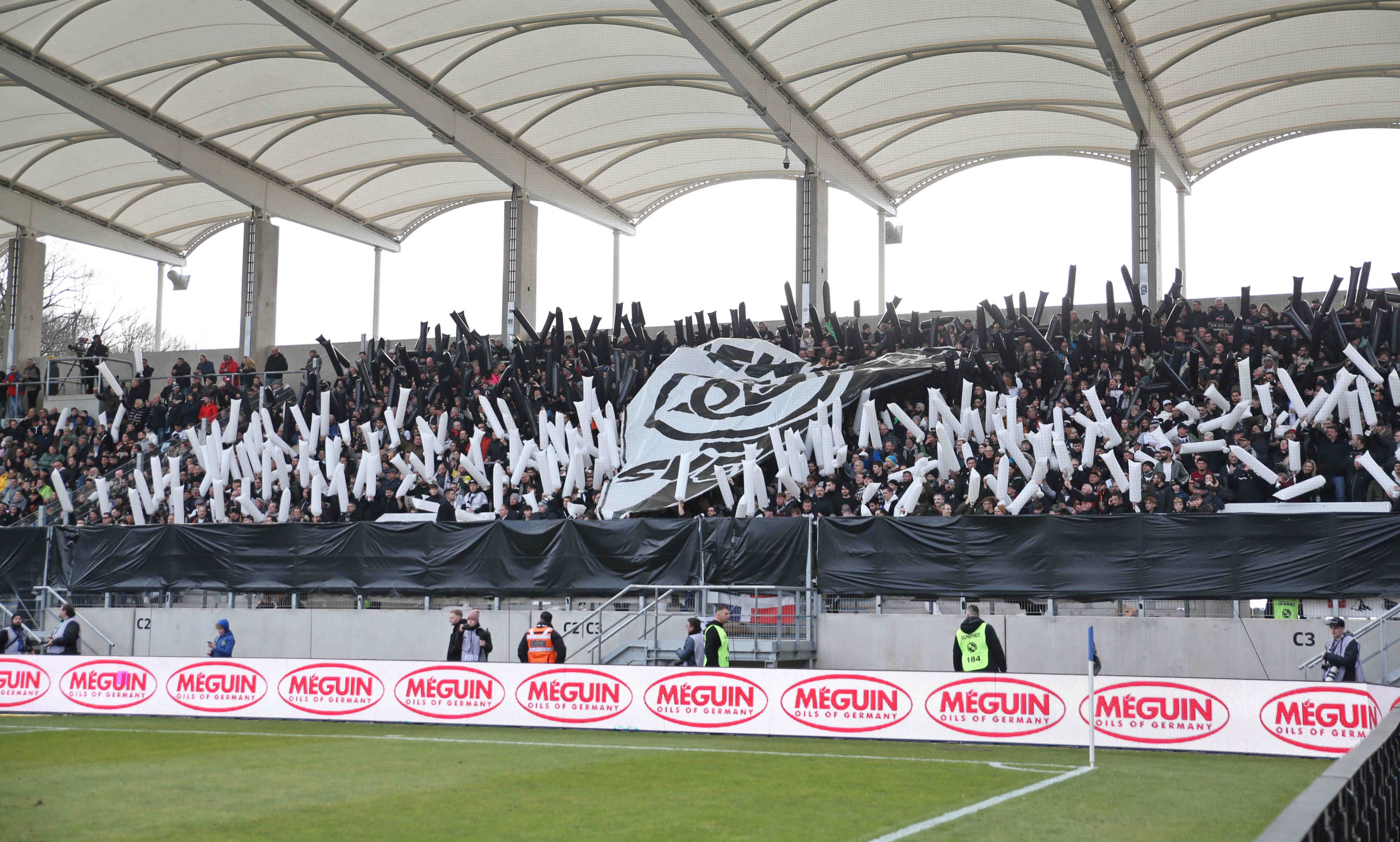 Video: FCS-Fans zeigen große Choreo vor Saarland-Duell – liga3-online.de